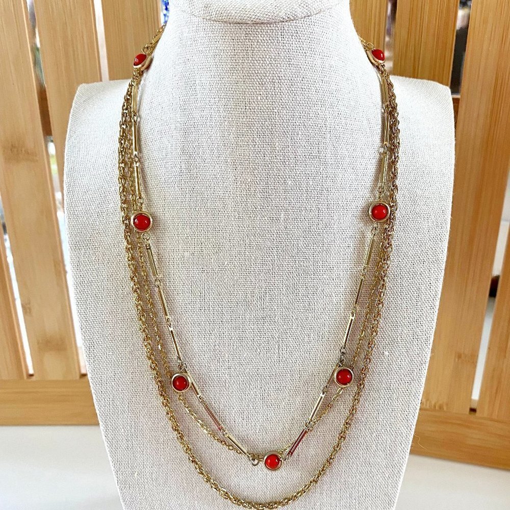 😃 $5 ADD-ON 😃 3 Stranded Goldtone Necklace With Red Accents Necklace GUC